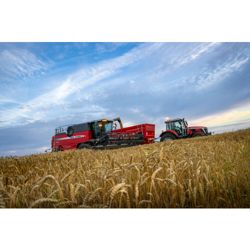 Kombajn Massey Ferguson Activa