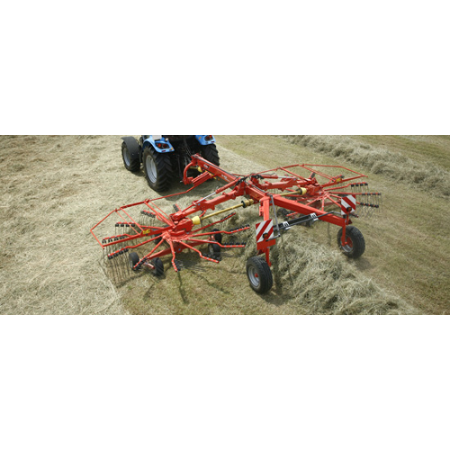 Shrnovač sena a píce KUHN GA 8121
