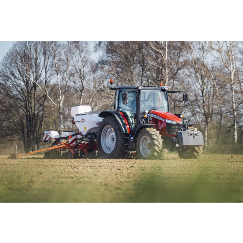 Traktory Massey Ferguson 5700 M