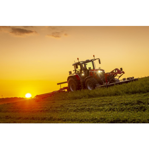 Traktory Massey Ferguson 8S