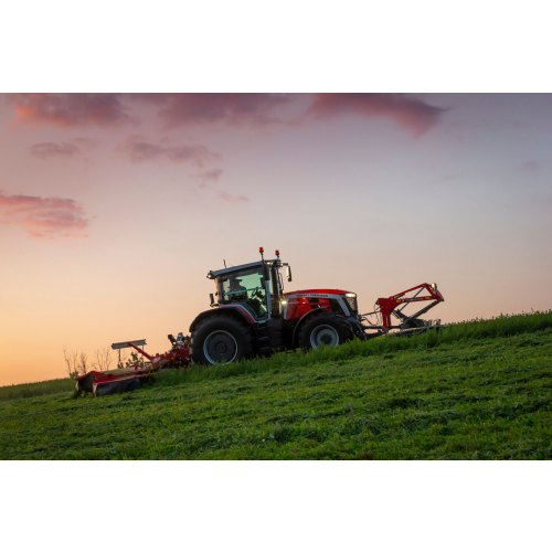 Traktory Massey Ferguson 8S