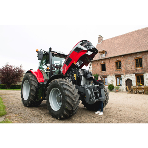 Traktory Massey Ferguson 7S