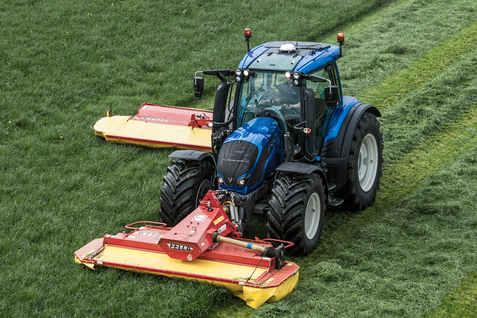 Široká nabídka traktorů pro zemědělce - AGROCENTRUM ZS